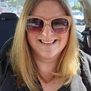 Meet your Posher, Charity